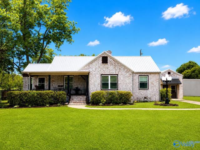 House for sale in Etowah, Alabama