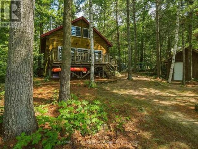 House for sale in Algonquin Highlands, Ontario