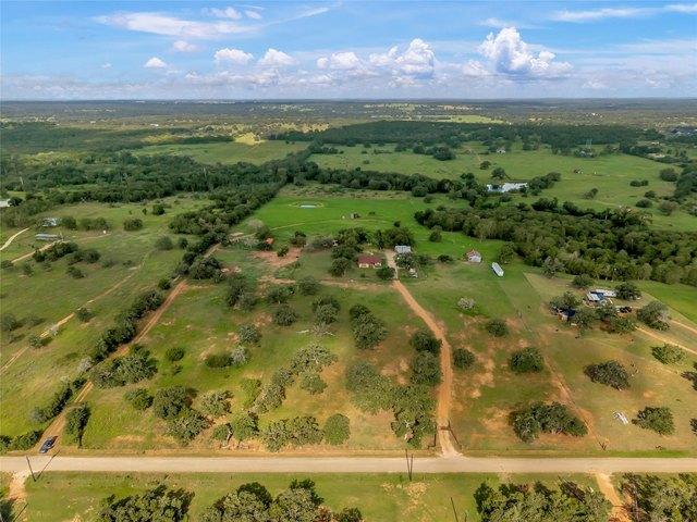 House for sale in Paige, Texas