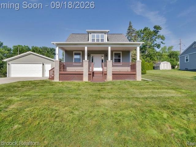 House for sale in Waterford, Michigan