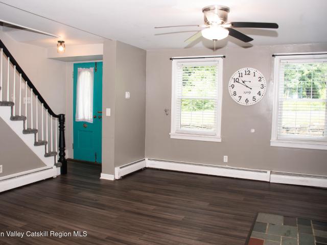 House for sale in Hannacroix, New York