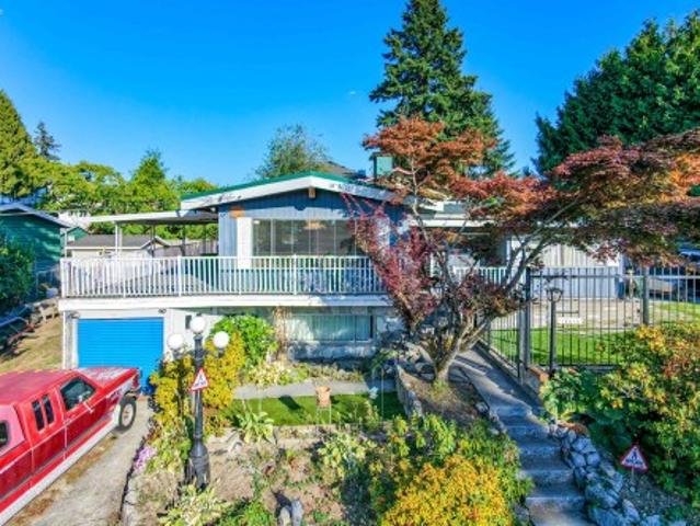 House for sale in Bridgeview, Surrey