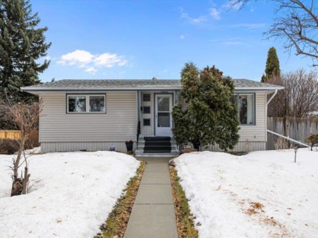 House for sale in Wedgewood, Alberta