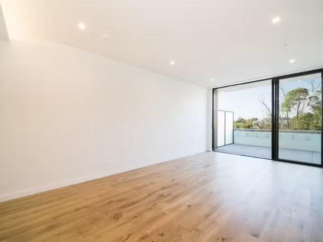 Apartment for rent in Lower North Shore, Sydney