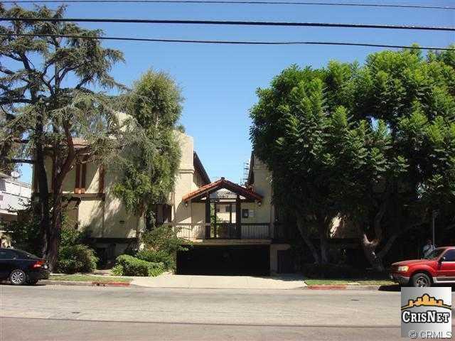 Townhouse for sale in Canoga Park, California