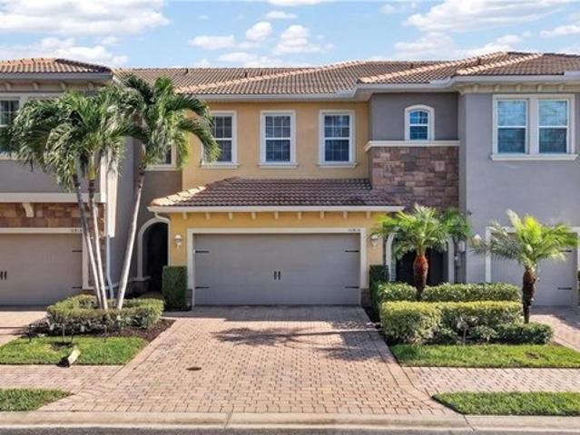 Townhouse for sale in Bonita Springs, Florida
