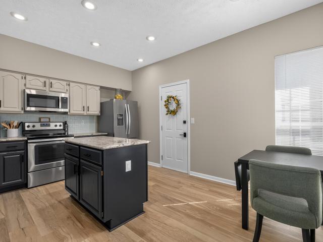Townhouse for sale in Promenade of Triple Crown, Union
