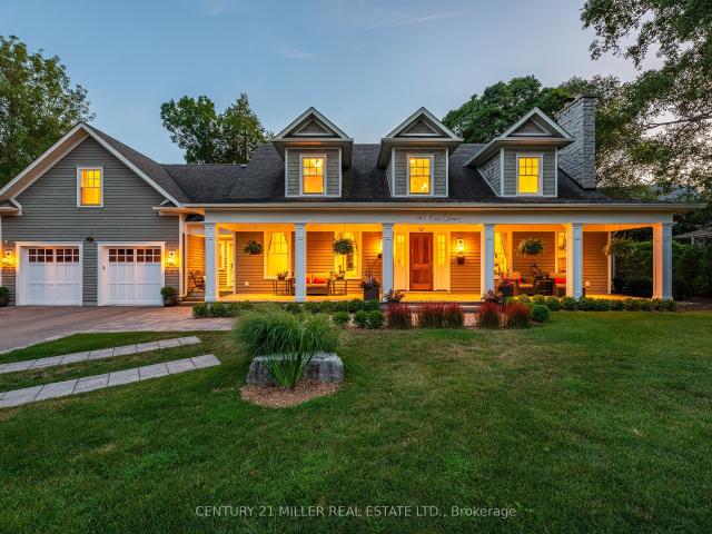 Duplex for sale in Oakville, Ontario