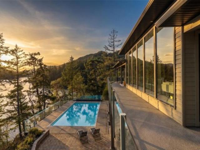 House for sale in Malahat, British Columbia
