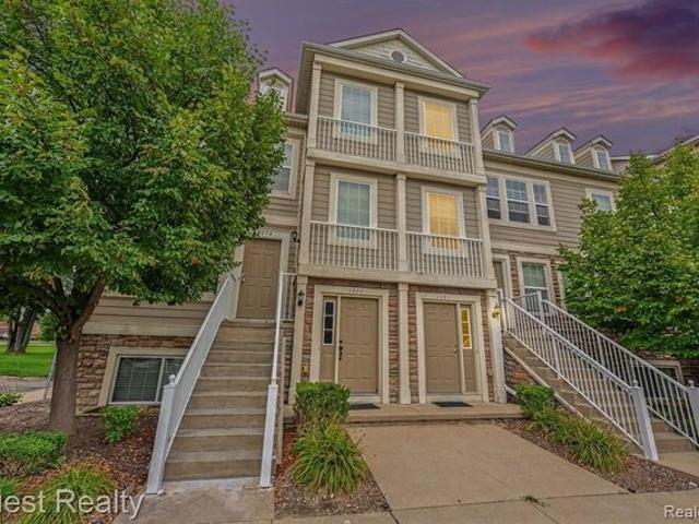 Townhouse for sale in Troy, Michigan