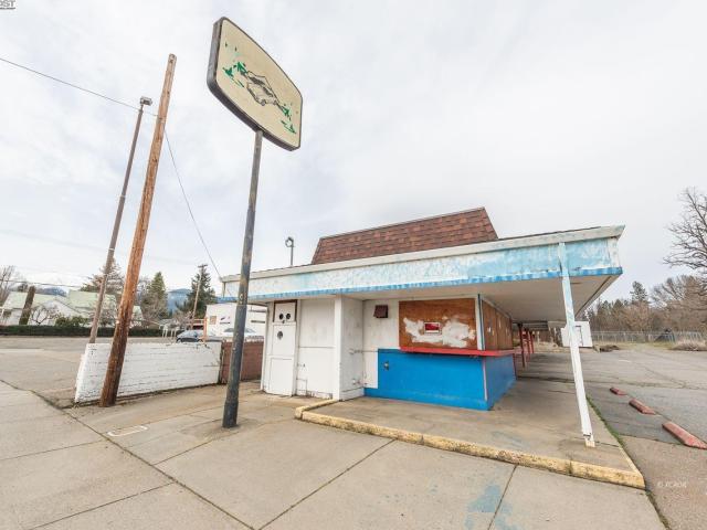 Commercial for sale in Weaverville, California