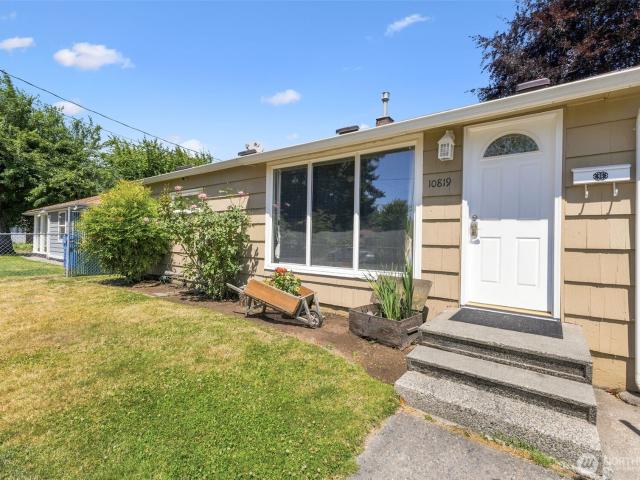 House for sale in Puyallup, Washington
