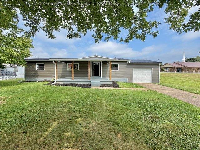 House for sale in Mason, West Virginia