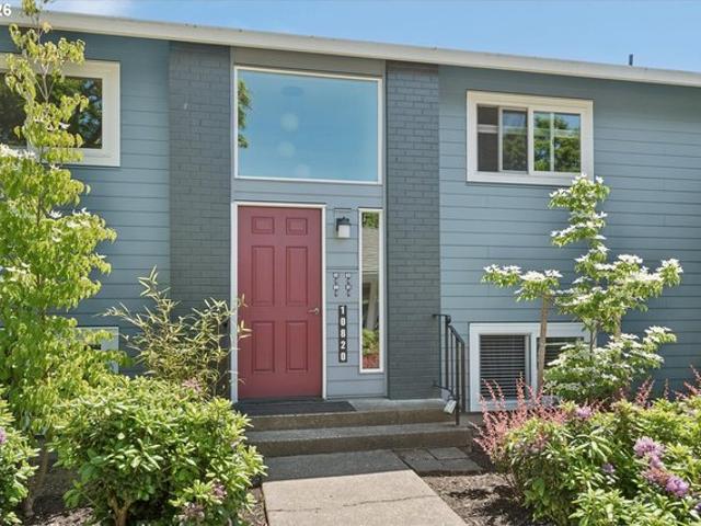 Condo for sale in Oregonia