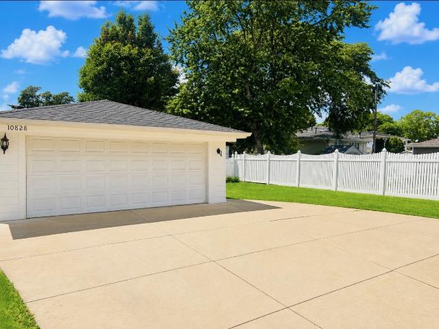 House for sale in Oak Lawn, Illinois