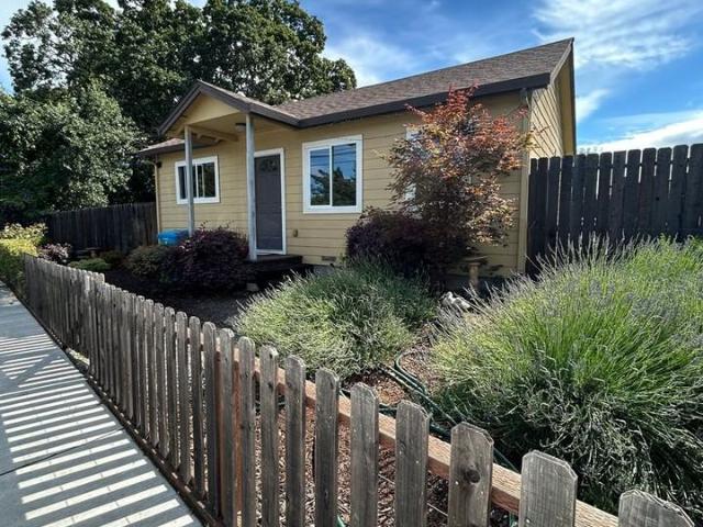 Apartment for rent in Santa Rosa, California