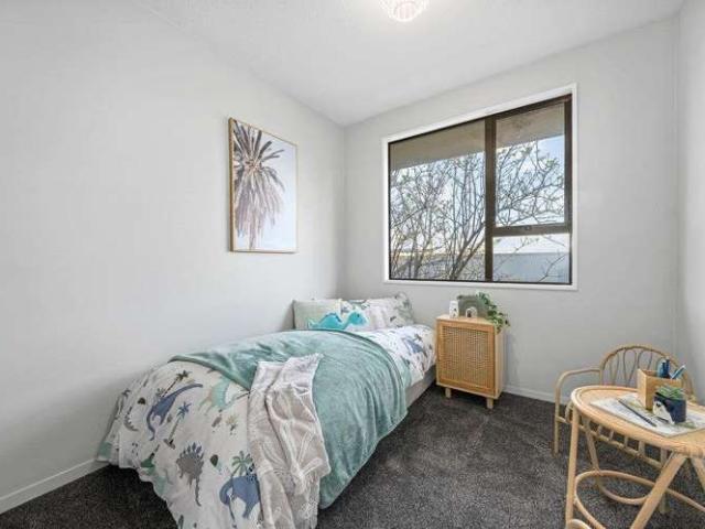 Townhouse for rent in Saint Albans, Canterbury