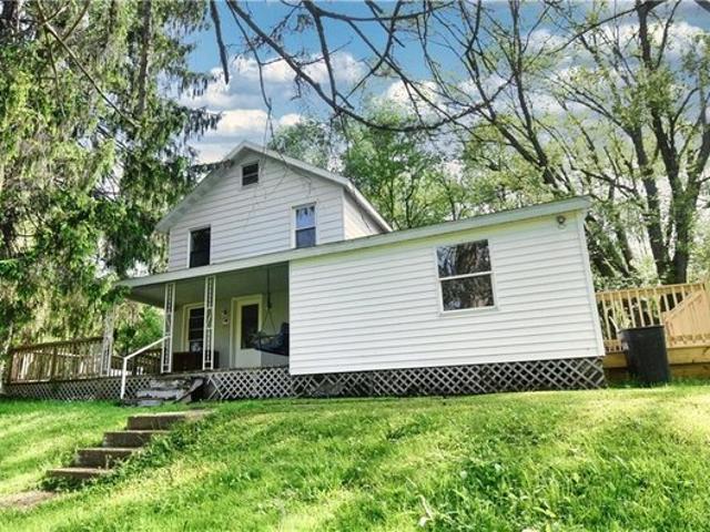 House for sale in Crawford, Pennsylvania