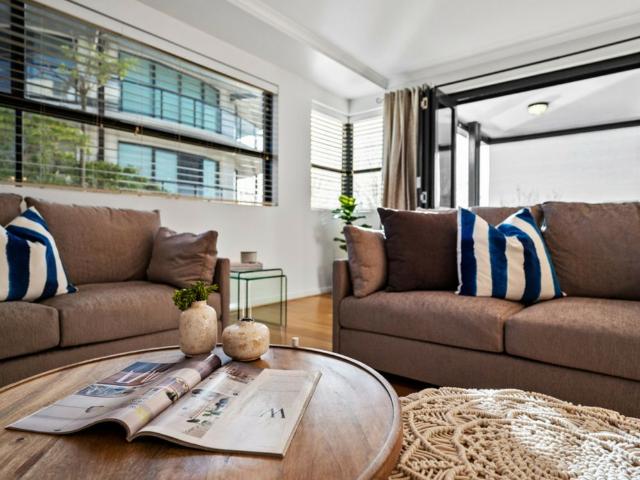 Apartment for rent in East Perth, Perth