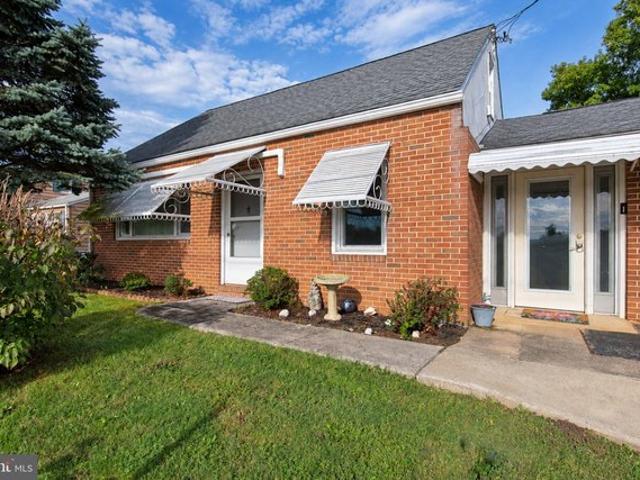 House for sale in Leesport, Berks County