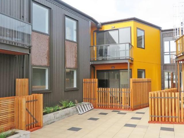 Apartment for rent in Days Bay, Wellington