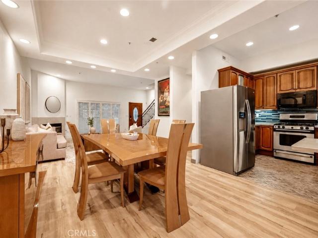 Townhouse for sale in North Hollywood Neighborhood Council District, Canoga Park