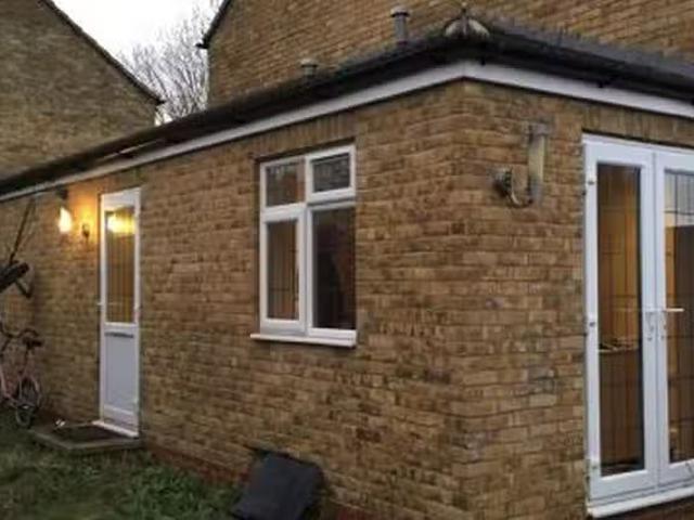 Apartment for rent in Fairlop, Greater London