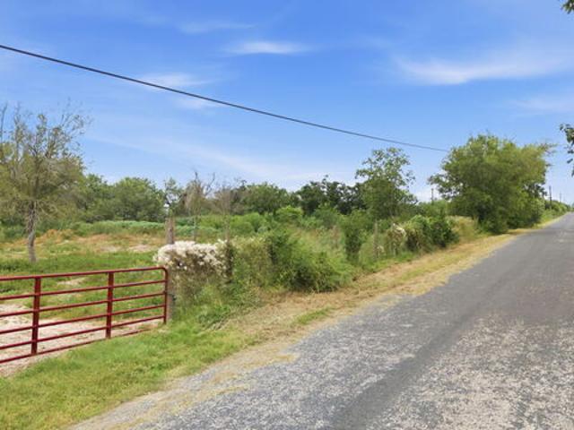 Land for sale in Medina, Texas