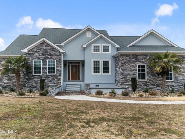 House for sale in Washington, North Carolina