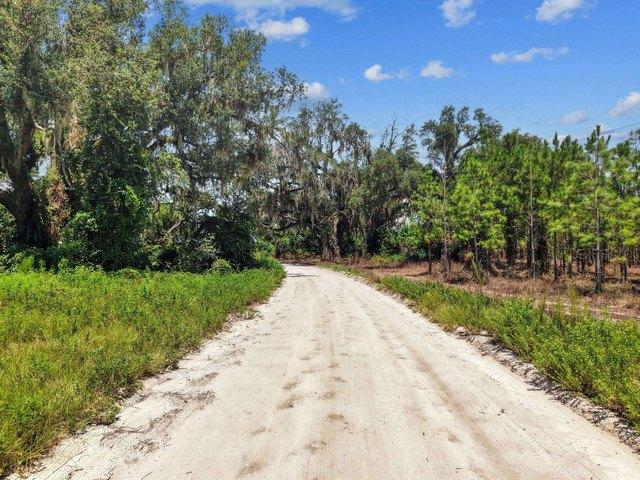 House for sale in Mayo, Florida