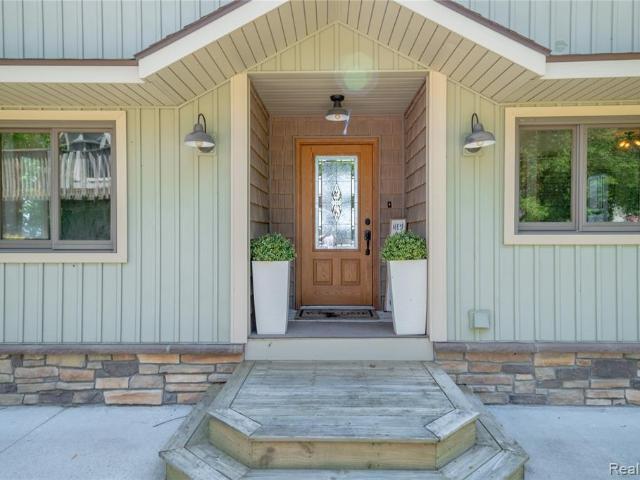 House for sale in Harbor Beach