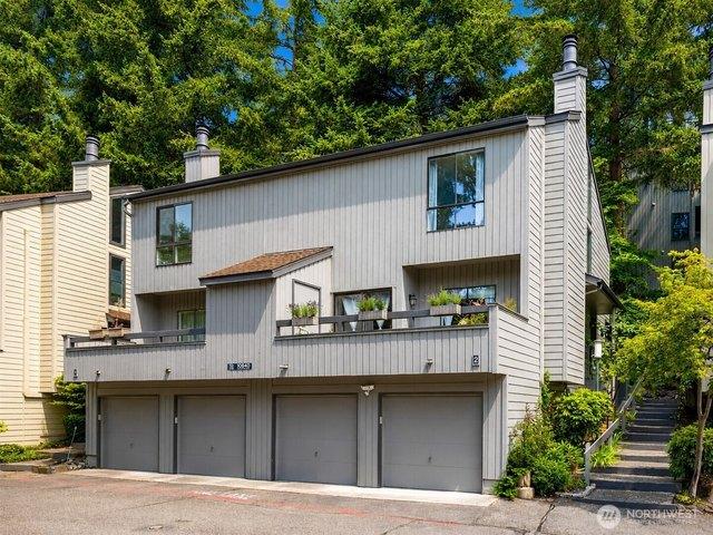 Townhouse for sale in Bellevue, Washington