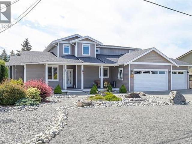 House for sale in Saltair, British Columbia
