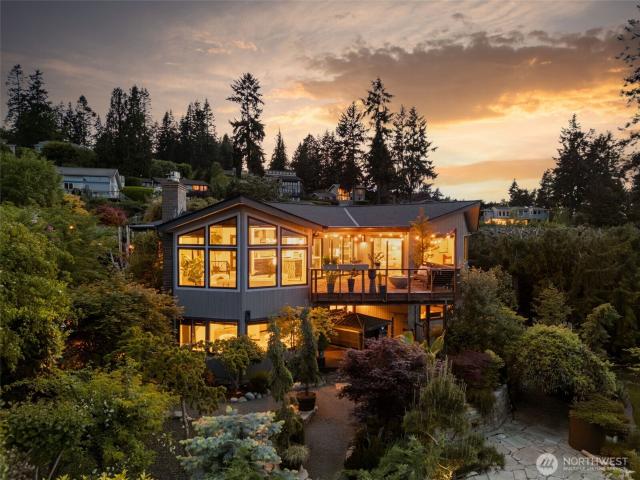 House for sale in Bainbridge Island, Washington