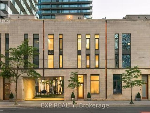 Townhouse for sale in Woburn, Ontario