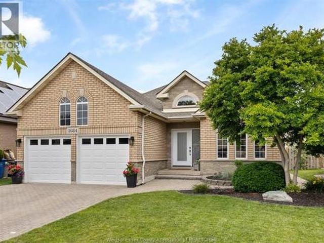House for sale in Ontario