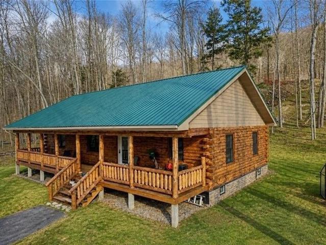 House for sale in Hamilton, New York