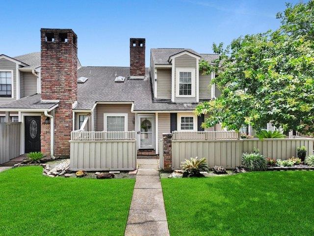 Townhouse for sale in Jefferson, Texas