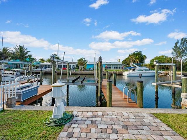 House for sale in Jensen Beach, Florida