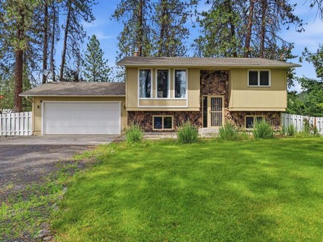 House for sale in Nine Mile Falls, Washington