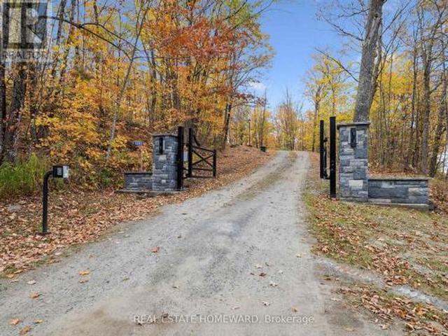 House for sale in Lake of Bays Township, Central Ontario