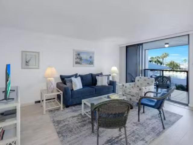 Condo for sale in Naples Condo for sale in Naples