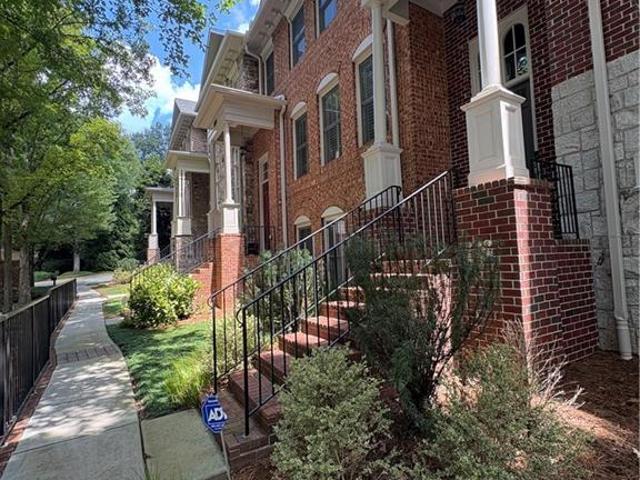 Townhouse for sale in Sandy Springs, Georgia