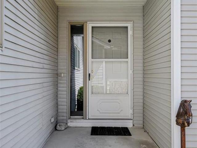 Condo for sale in Wildwood, Davison