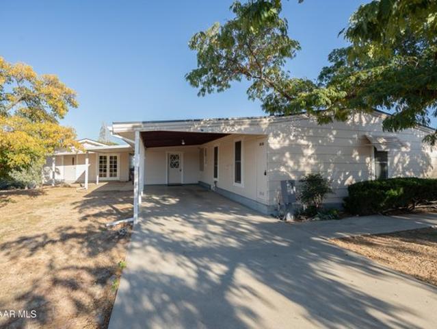 House for sale in Dewey, Arizona