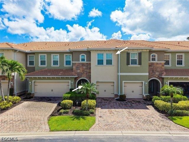 Townhouse for sale in Bonita Springs, Florida