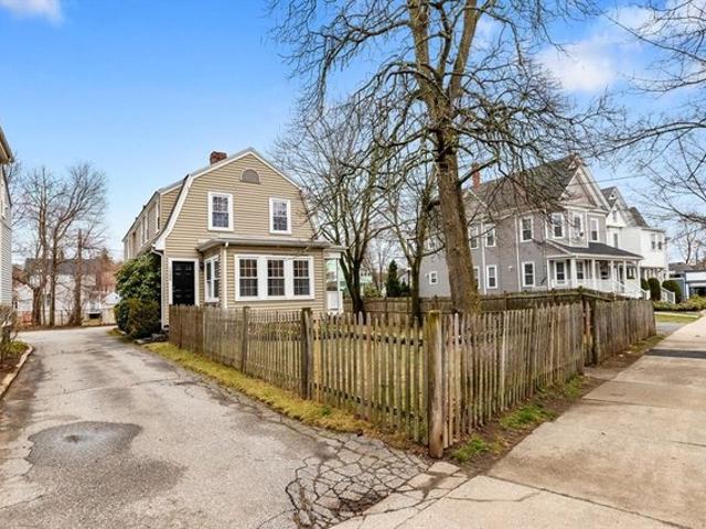 House for sale in Wakefield, Massachusetts