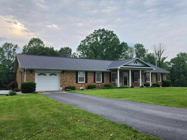 House for sale in Albany, Kentucky