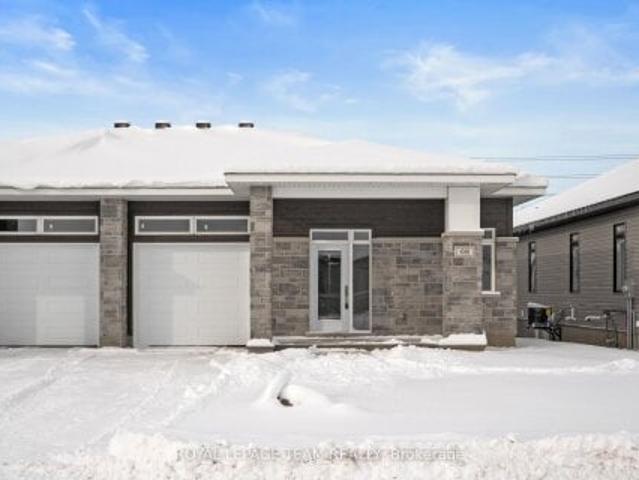 House for sale in Brockville, Ontario