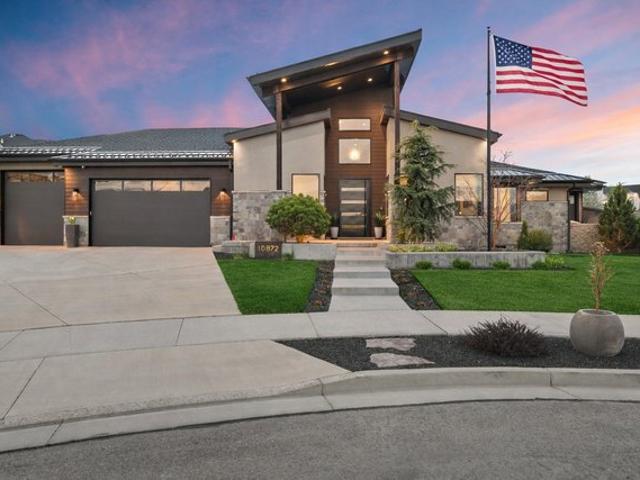 House for sale in South Jordan, Utah